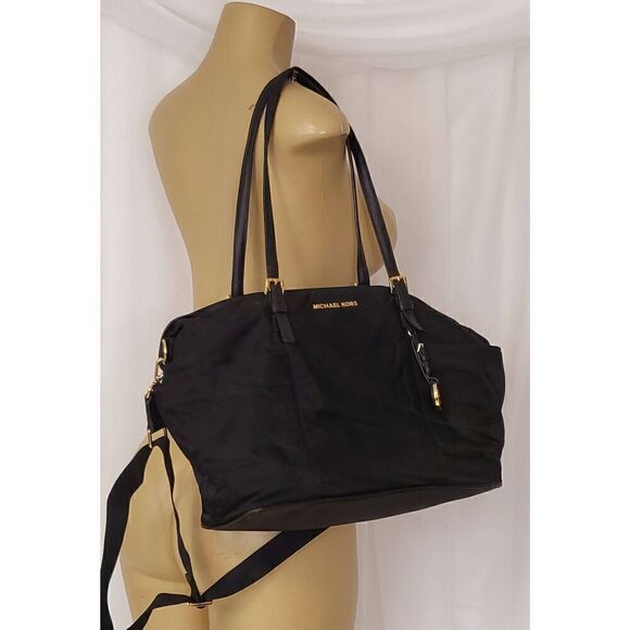 Michael Kors tote - Picture 8 of 8